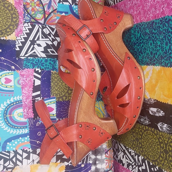 Frye Studded leather Sandals Burnt Orange 8.5 - Picture 3 of 14